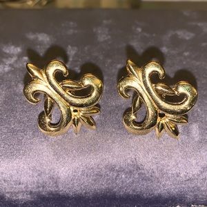 VTG signed GIVENCHY Fleur De Lis Clip on earrings